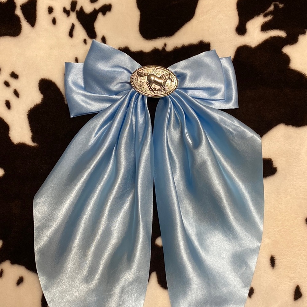 Western Horse Buckle Bow